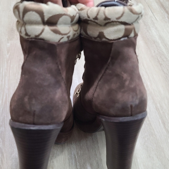 Coach Carol Waxed Suede Boots, Sz 8 - Picture 10 of 11
